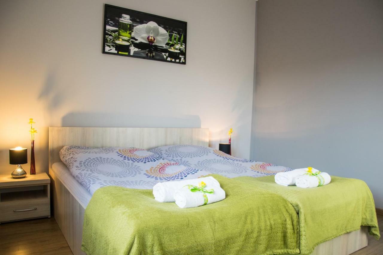 Pokoje Staromiejski Uniejow Kültér fotó